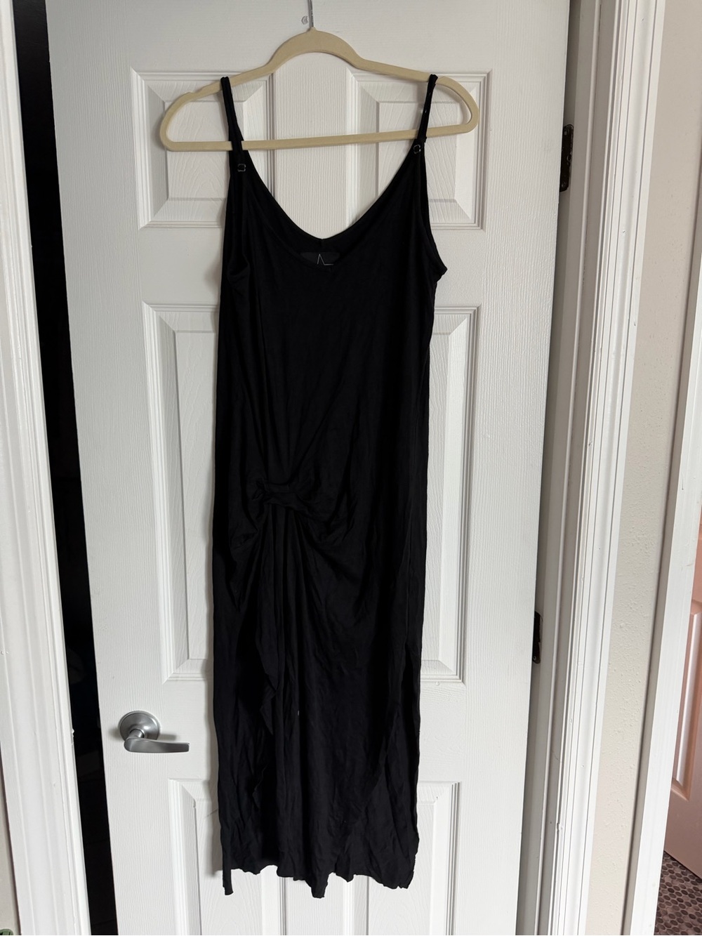 Area Star Knotted Black Maxi Dress